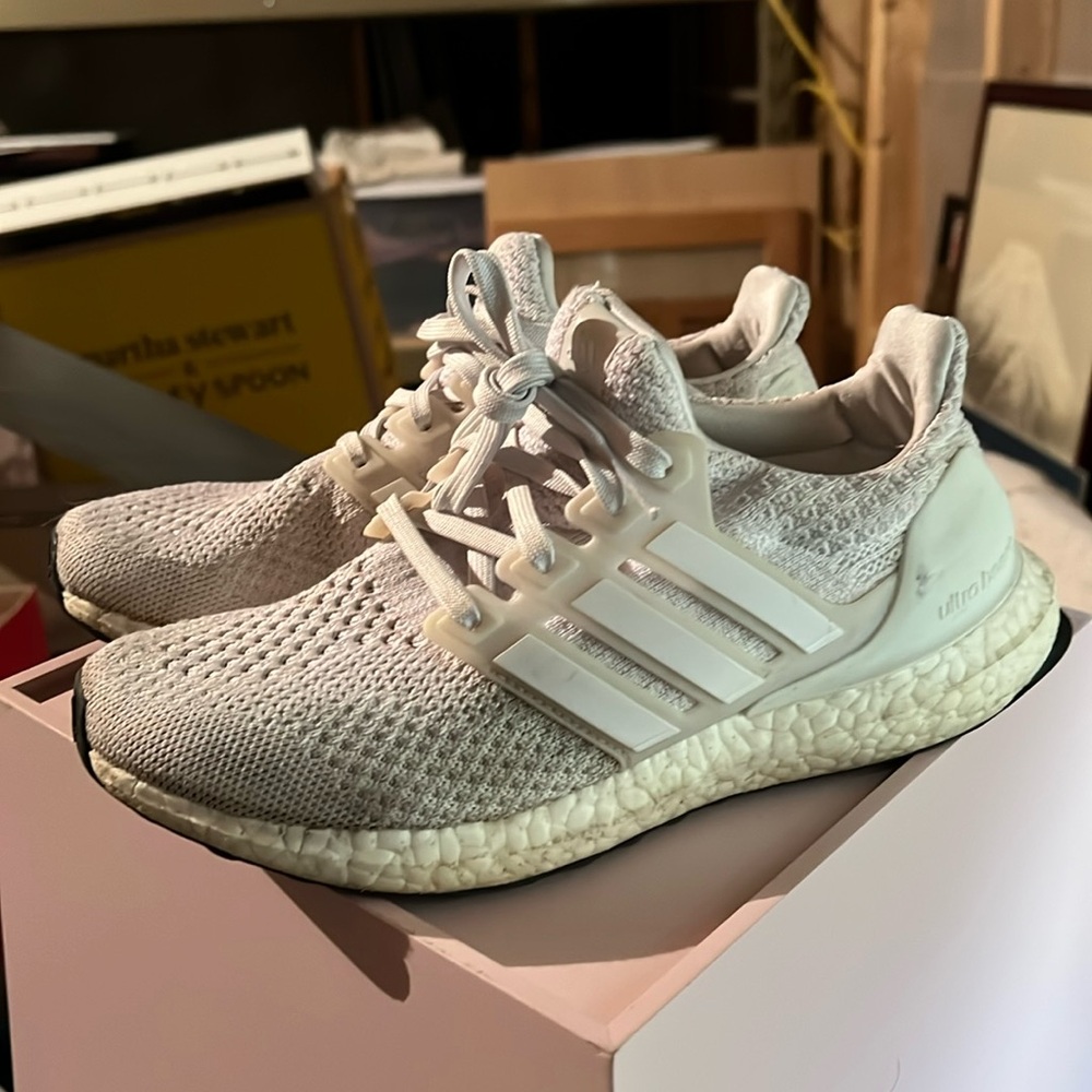 Women’s adidas ultra boost size 7 - used condition